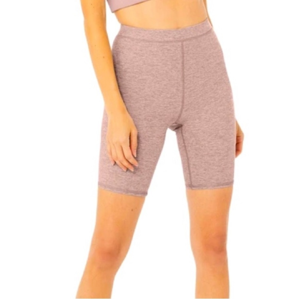 ALO Yoga High waisted mauve Alosoft Flow bike shorts S